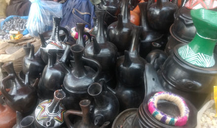 Reale Waren auf einem Marktplatz in Äthiopien (eigenes Foto)